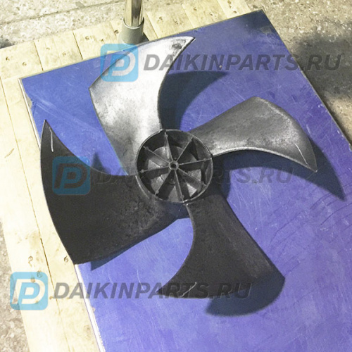 1700226 FAN BLADE PZ420B